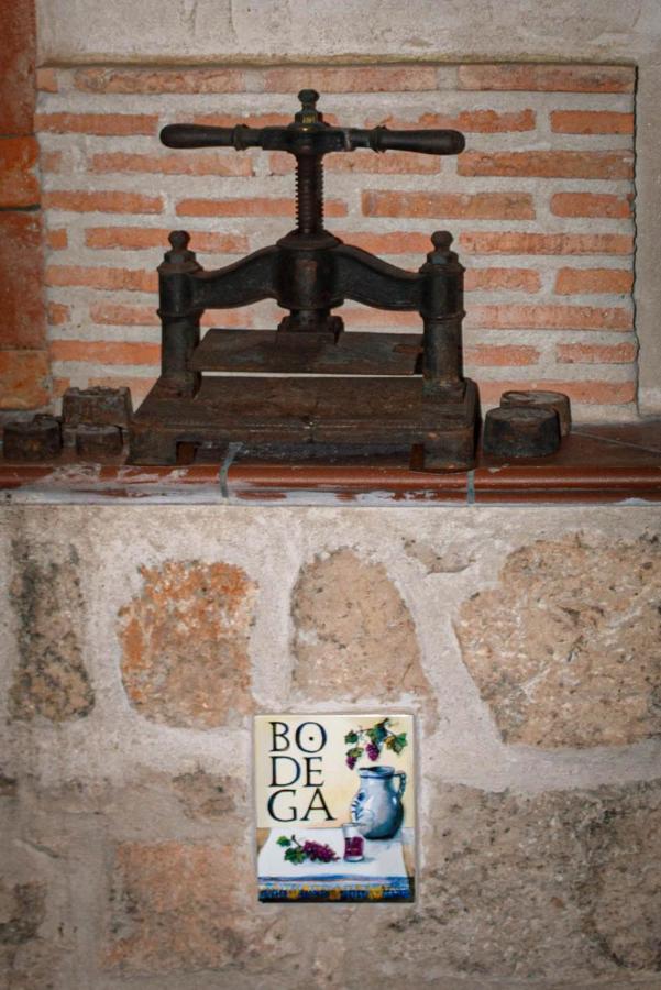 Casa Rural La Bodega, Ofrece Cata De Vino Gratis Horche Exteriér fotografie