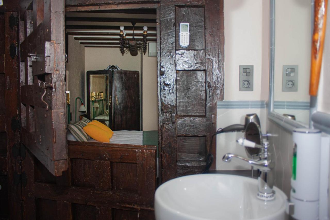 Casa Rural La Bodega, Ofrece Cata De Vino Gratis Horche Exteriér fotografie