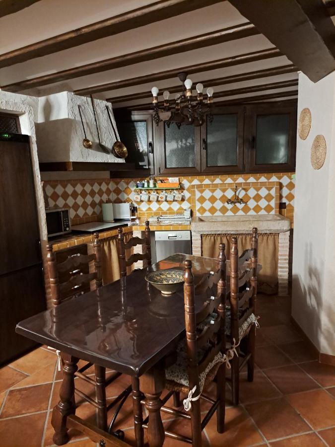 Casa Rural La Bodega, Ofrece Cata De Vino Gratis Horche Exteriér fotografie