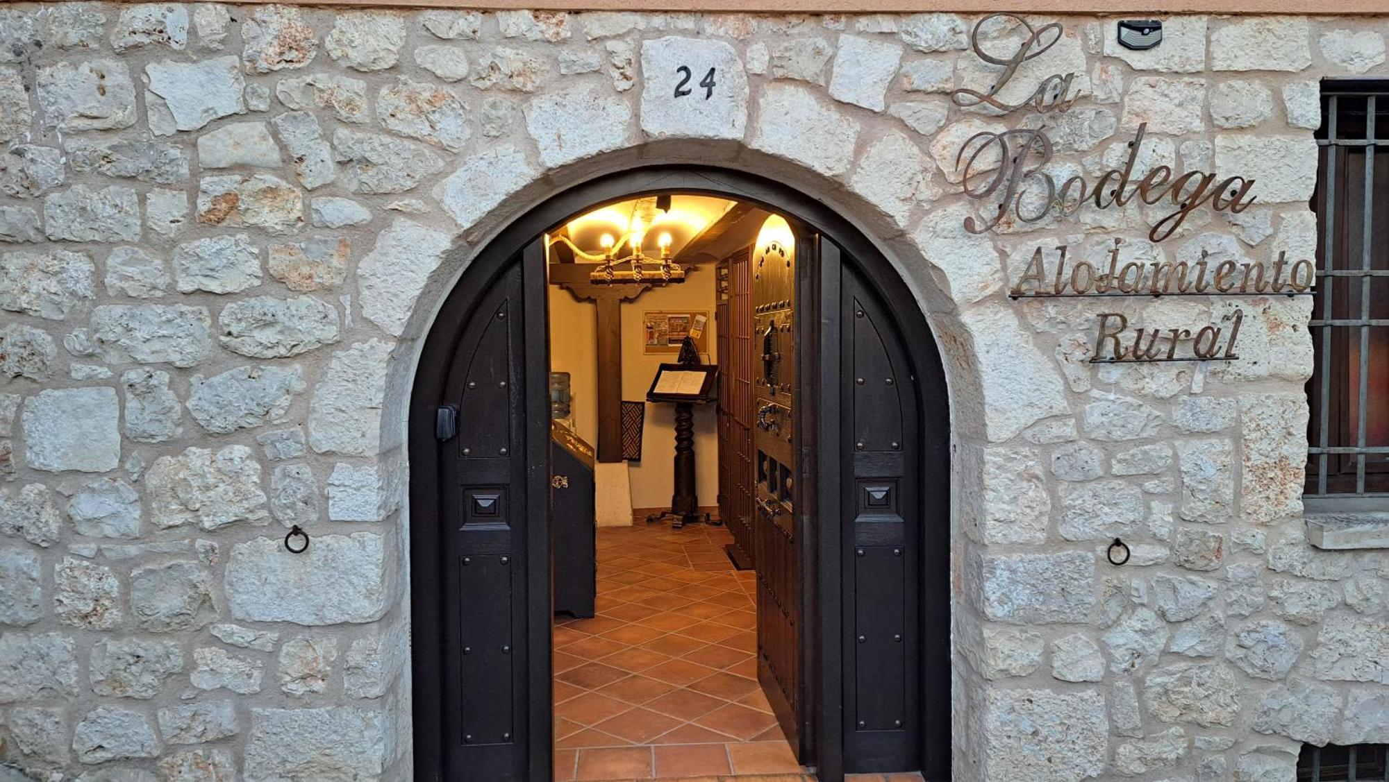 Casa Rural La Bodega, Ofrece Cata De Vino Gratis Horche Exteriér fotografie