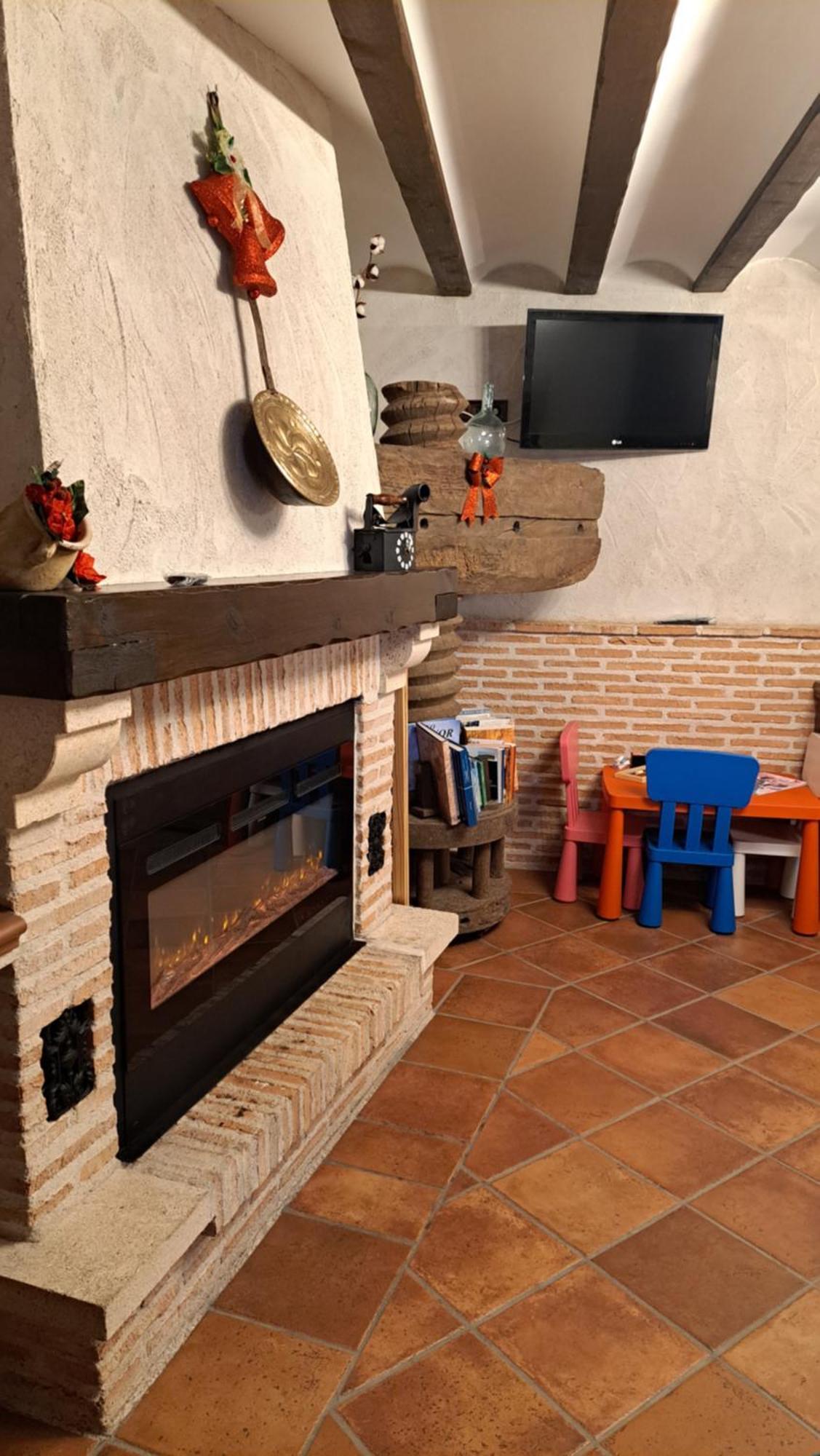 Casa Rural La Bodega, Ofrece Cata De Vino Gratis Horche Exteriér fotografie